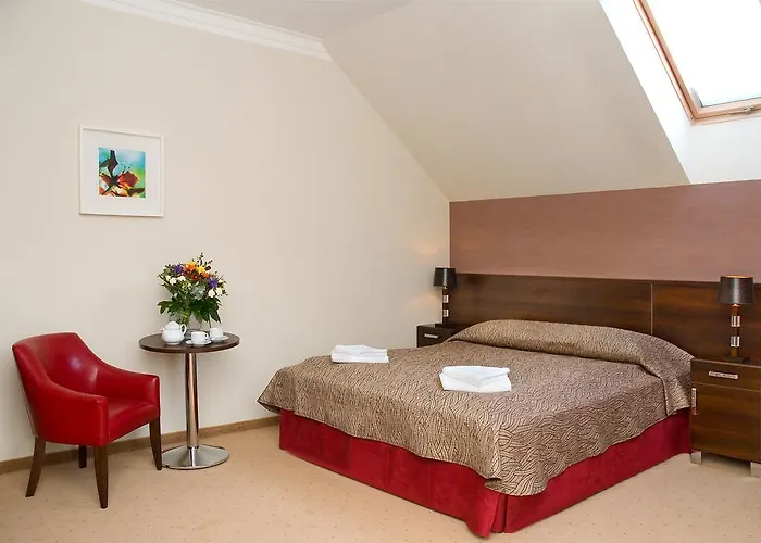 łucja Kwatera prywatna *